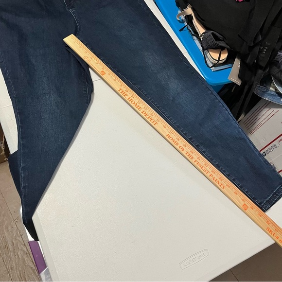 Eloquii Viola Fit Skinny Jeans Dark Wash 14V 14 V2 - Picture 6 of 8